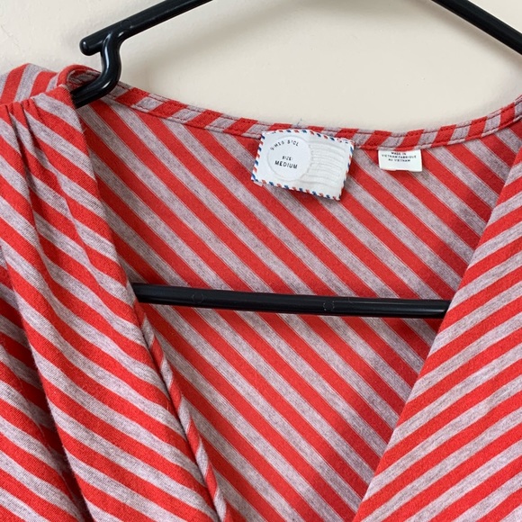 Anthropologie Postmark Drape & Twist Top Medium - Picture 8 of 8